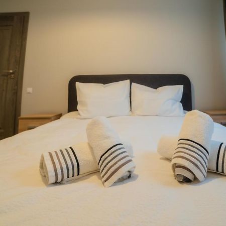 Nuuc Aparthotel Cluj-Napoca Exteriör bild