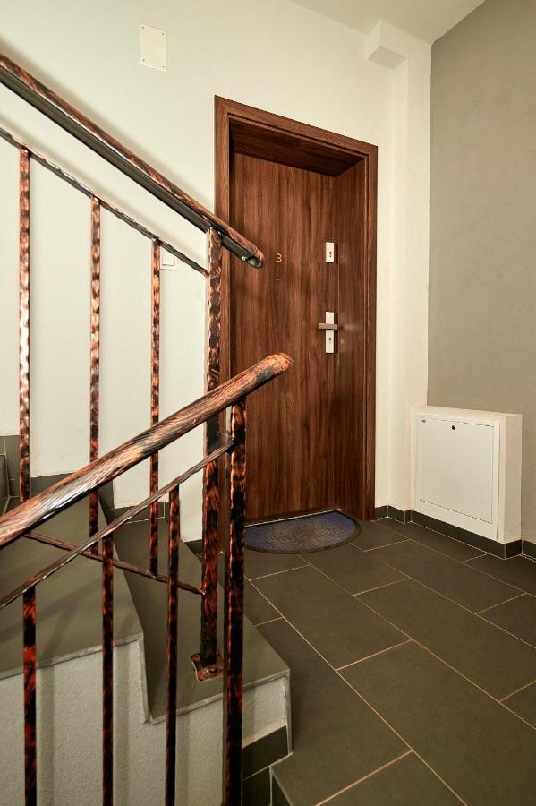 Nuuc Aparthotel Cluj-Napoca Exteriör bild